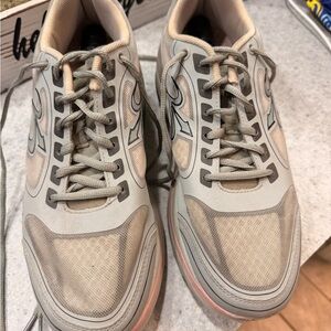 Stylish Women's Athletic Shoes in Pink and Gray